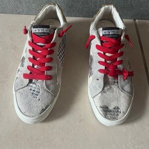 VINTAGE HAVANA ORIGINAL SNEAKERS 
Red and Gray with Striking Laces